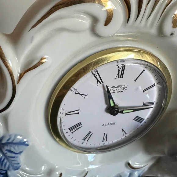 Old fashion little blue boy clock - Picture 7 of 7